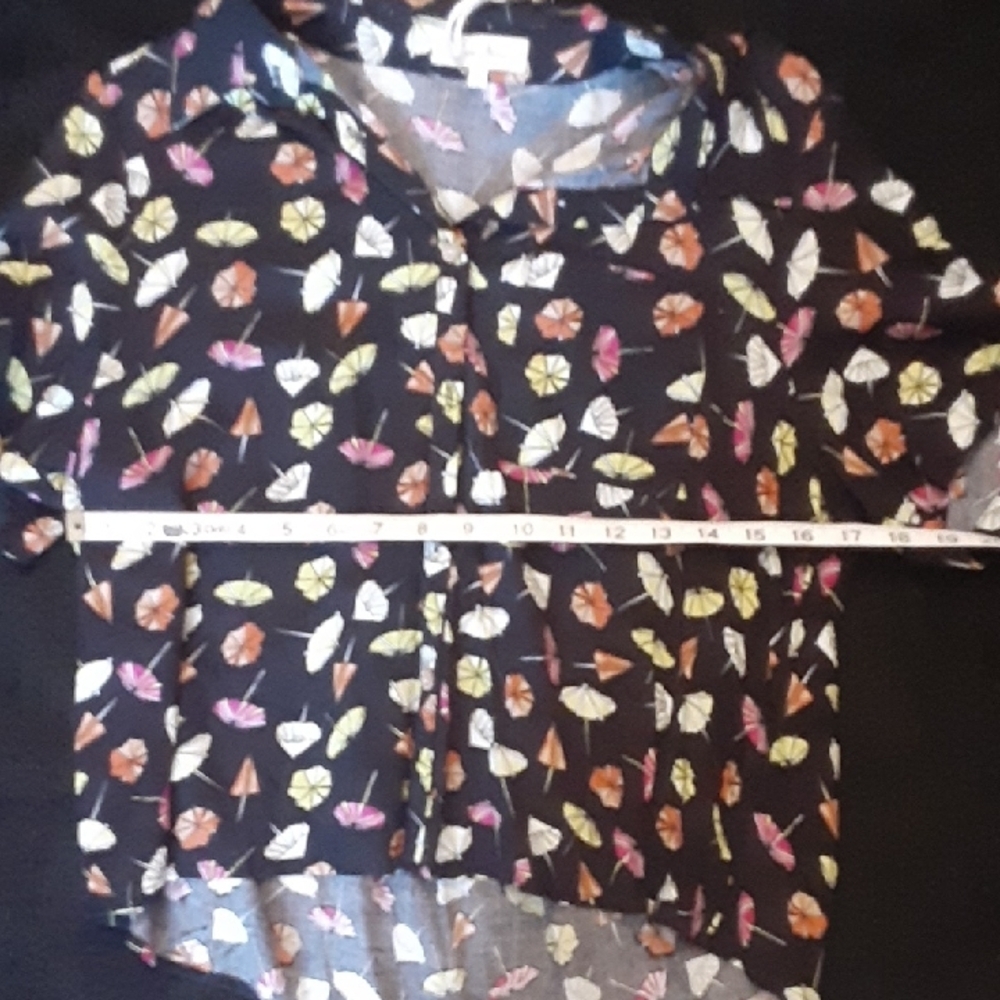 Colorful Umbrella Print Button-Up Shirt - Picture 6 of 6